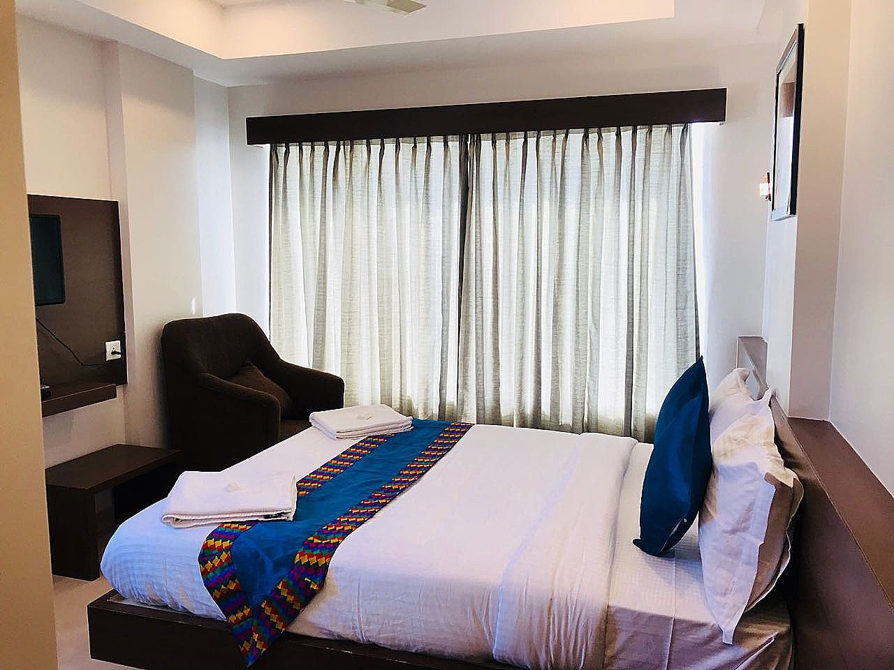 Regalia Inn & Suites Premium Non A/c 5