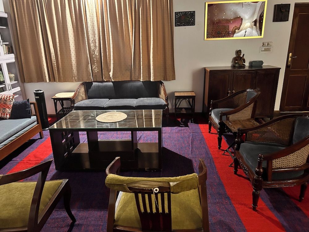 Emerald Trail Colonial Villa 6