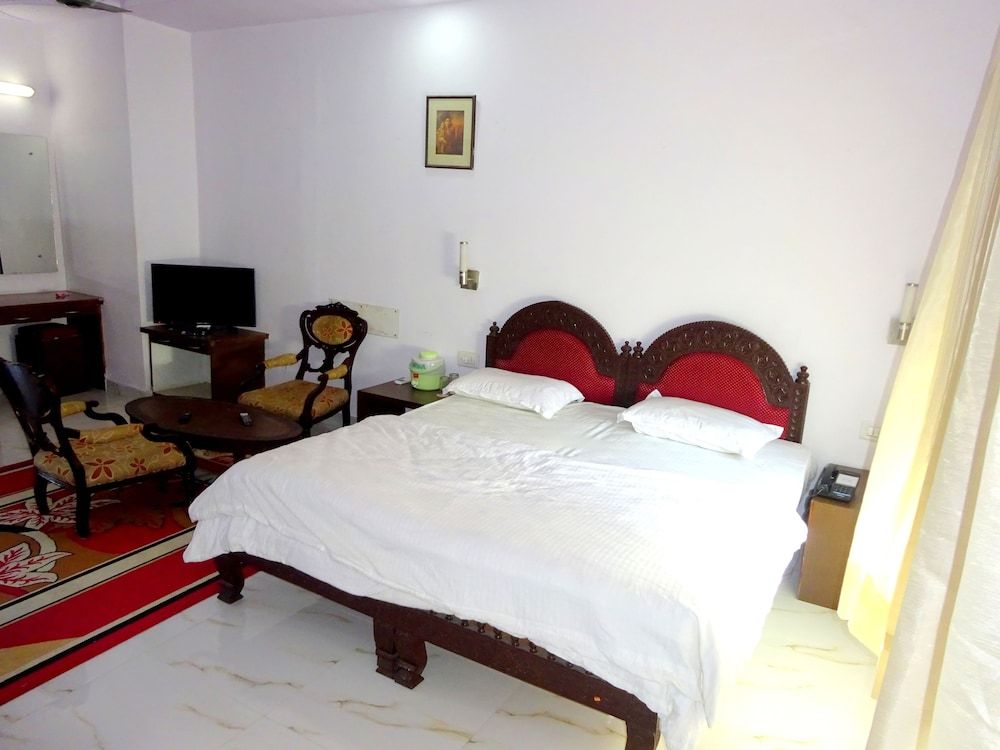 undefined Hotel Utsav 5