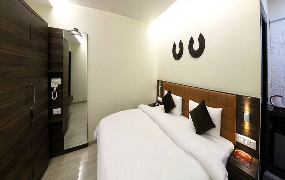 GD Hotel Deluxe Room with CP 4