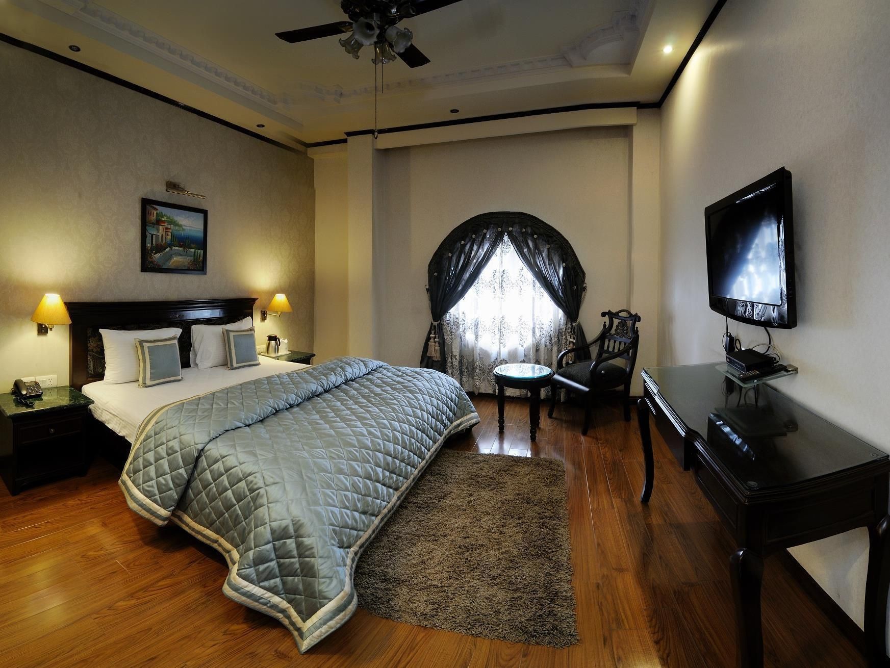 Hotel Diplomat Residency Executive Room 7