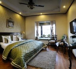 Hotel Diplomat Residency Executive Room 9