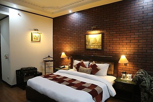 Hotel Diplomat Residency Executive Room 4