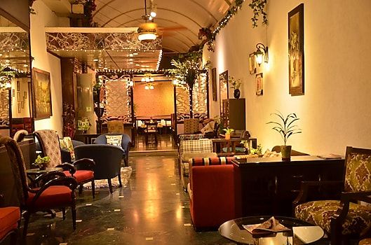Food & Dining