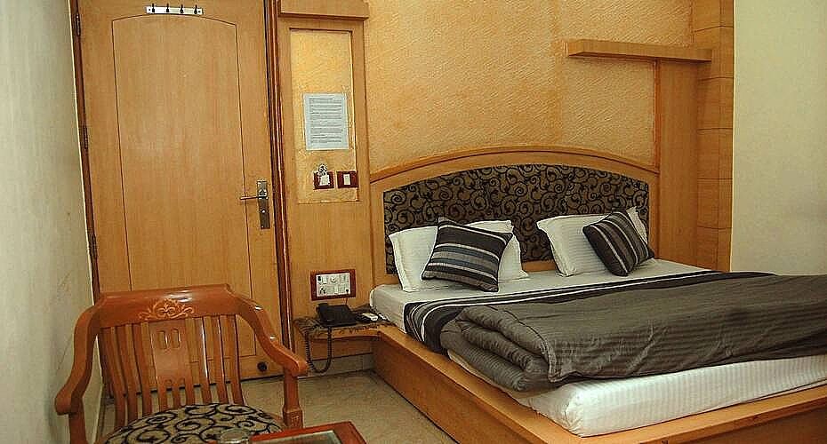 standard ac room