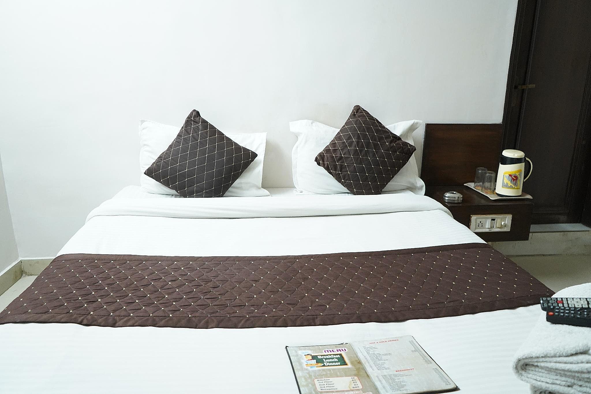 Day-use Room Same Day check-in & Check-out(10am to 7pm)