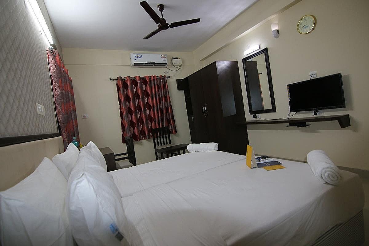 Hotel Ratandeep Deluxe Room with WiFI 3