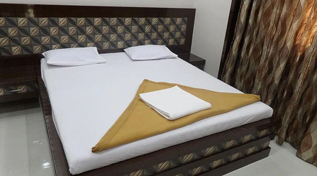 Day-use Room Same Day check-in & Check-out(10am to 7pm)