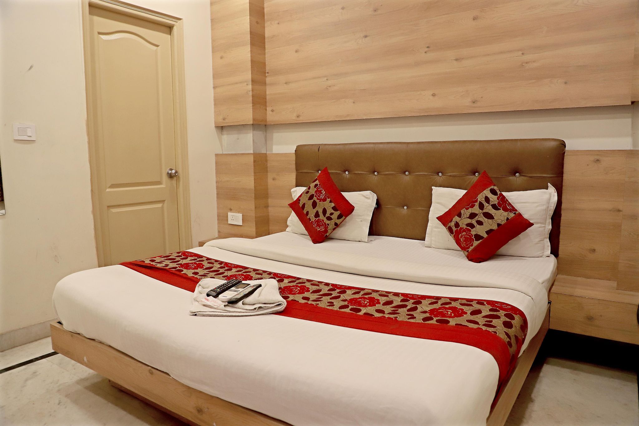 Day-use Room Same Day check-in & Check-out(10am to 7pm)