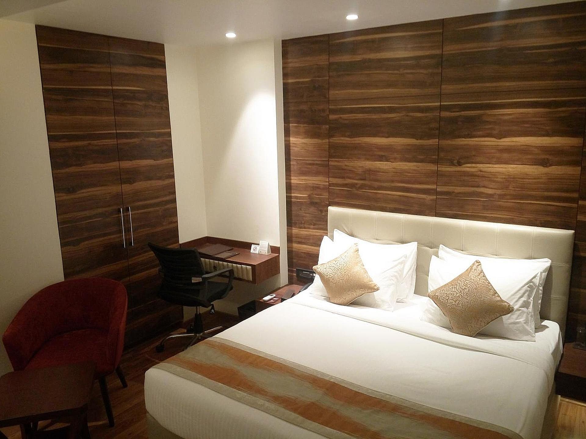 Connaught Royale Delhi Deluxe Double Room 5