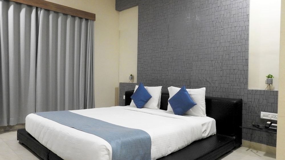Hotel Sai Miracle Deluxe Room 38