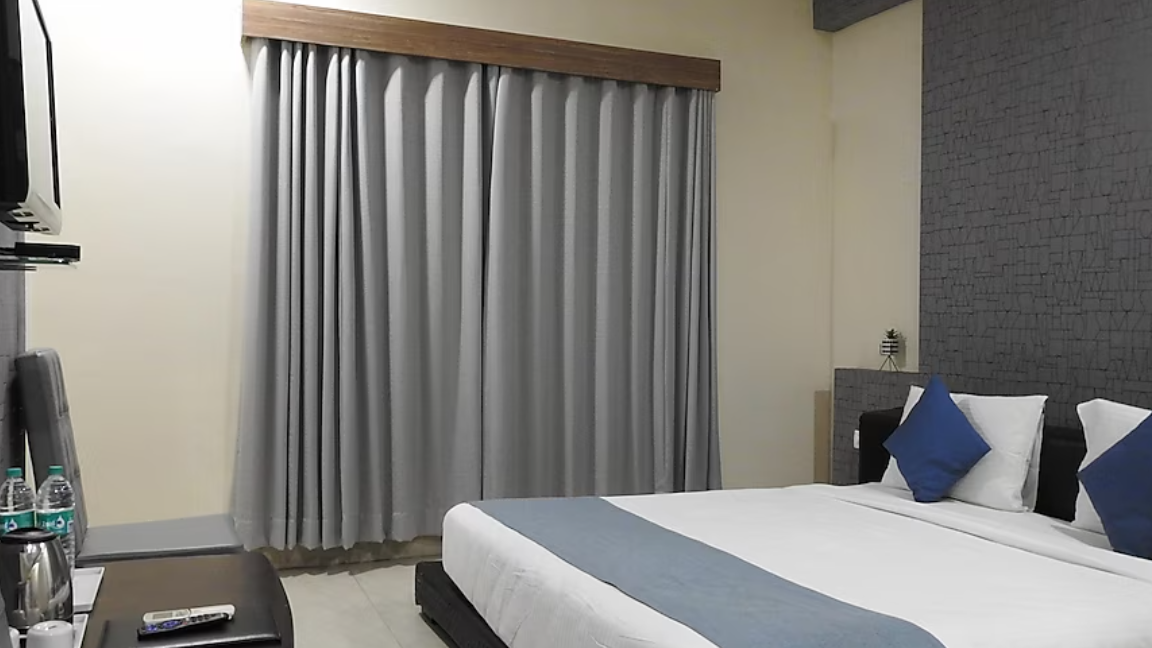 Hotel Sai Miracle Deluxe Room 25