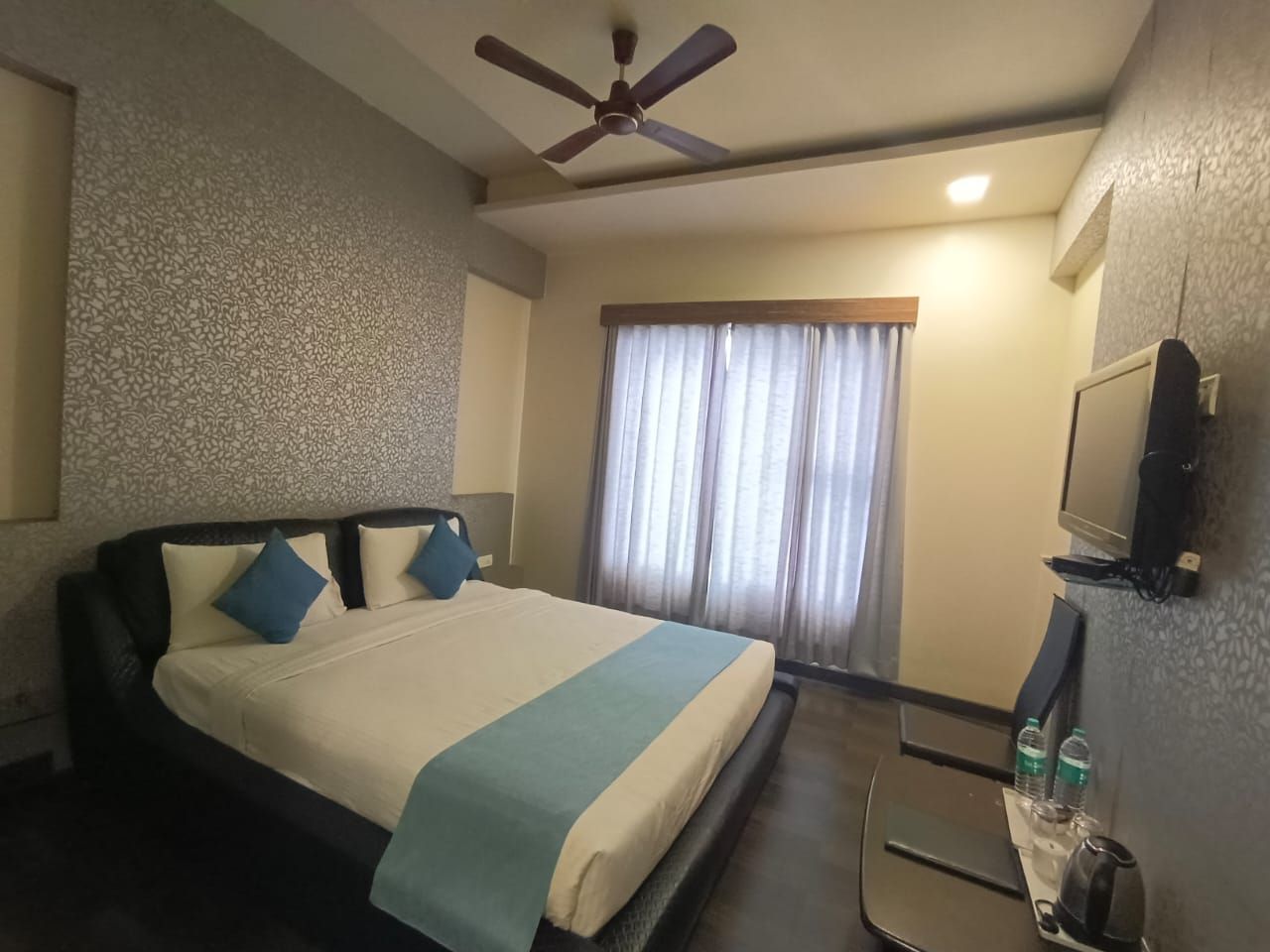 Hotel Sai Miracle Deluxe Room 9