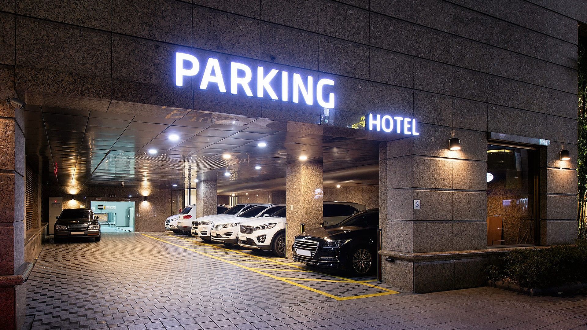 Hotel Exterior