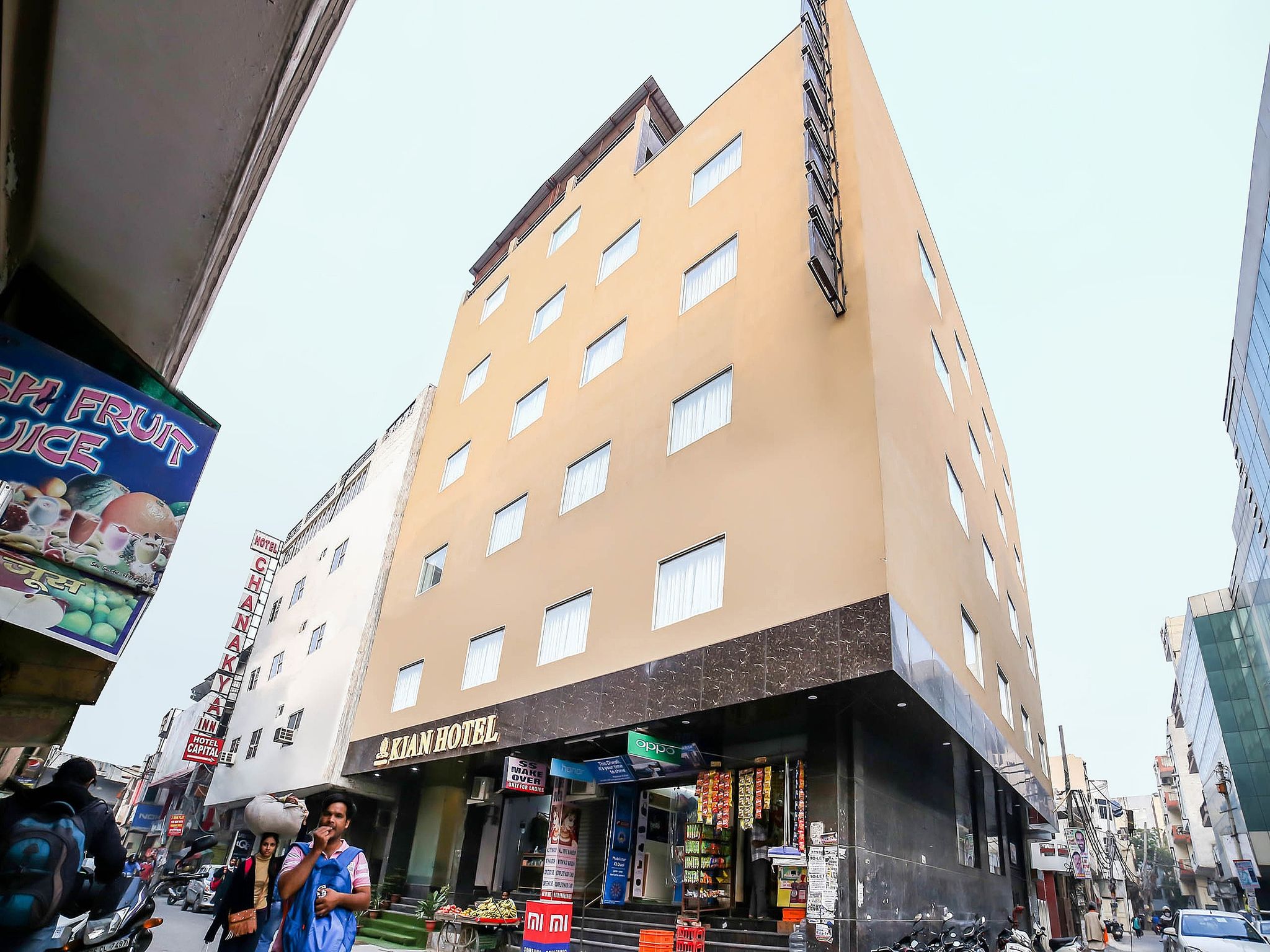 undefined Hotel Kian 7