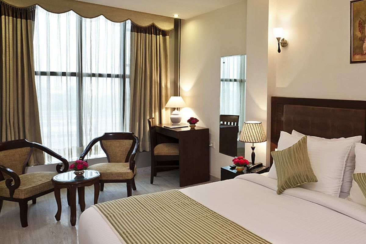 Hotel Saptagiri Deluxe Room 3