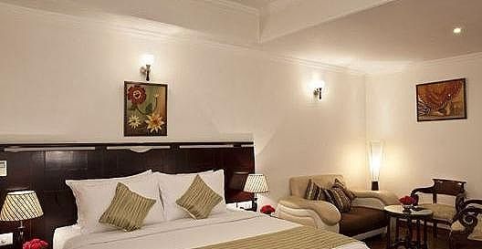 Hotel Saptagiri Deluxe Room 8
