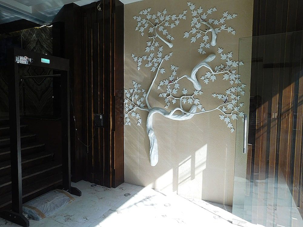 Side Image 1