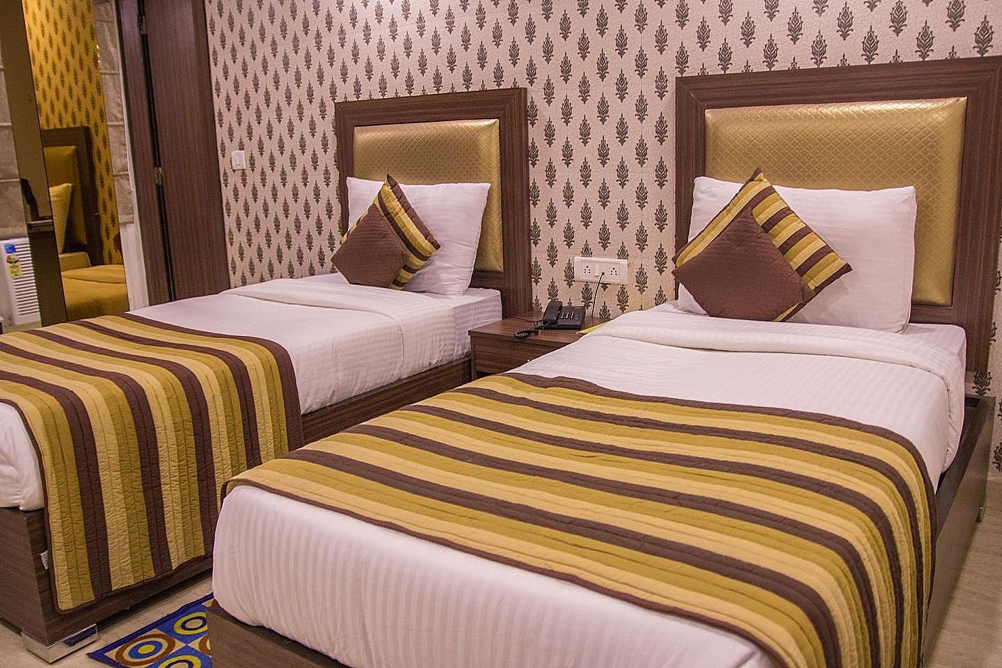 Hotel Pawan Plaza near Ganga Ram Hospital Compact Double or Twin Room 2