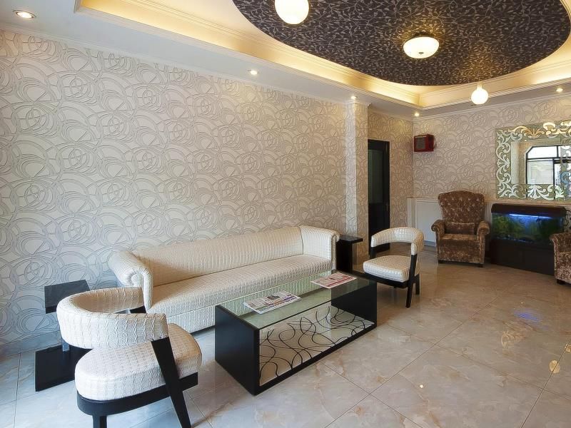 undefined Hotel Pitrashish Premium