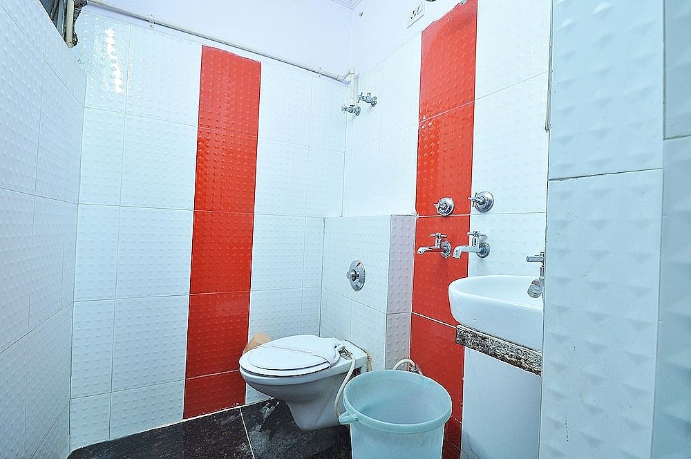 Hotel Roma Deluxe Deluxe Double Room, 1 King Bed, Non Smoking, City View 3