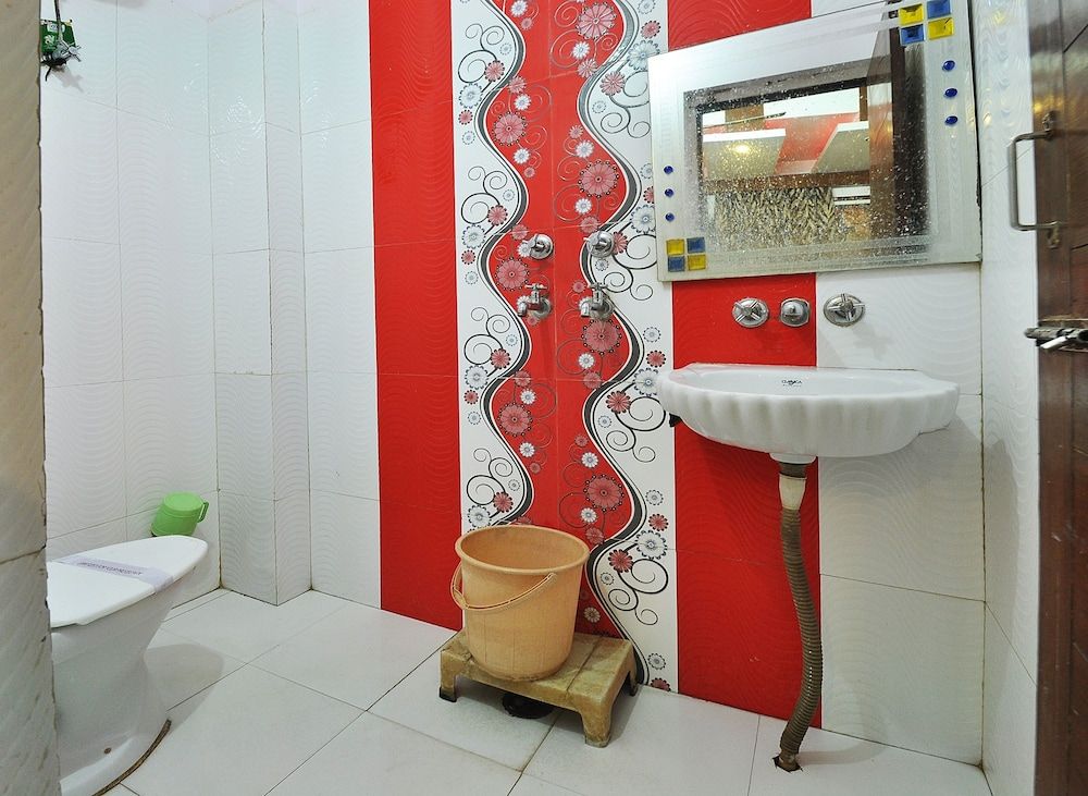 Hotel Roma Deluxe Deluxe Double Room, 1 King Bed, Non Smoking, City View 4