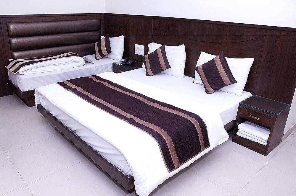 undefined Hotel USA Delhi 6