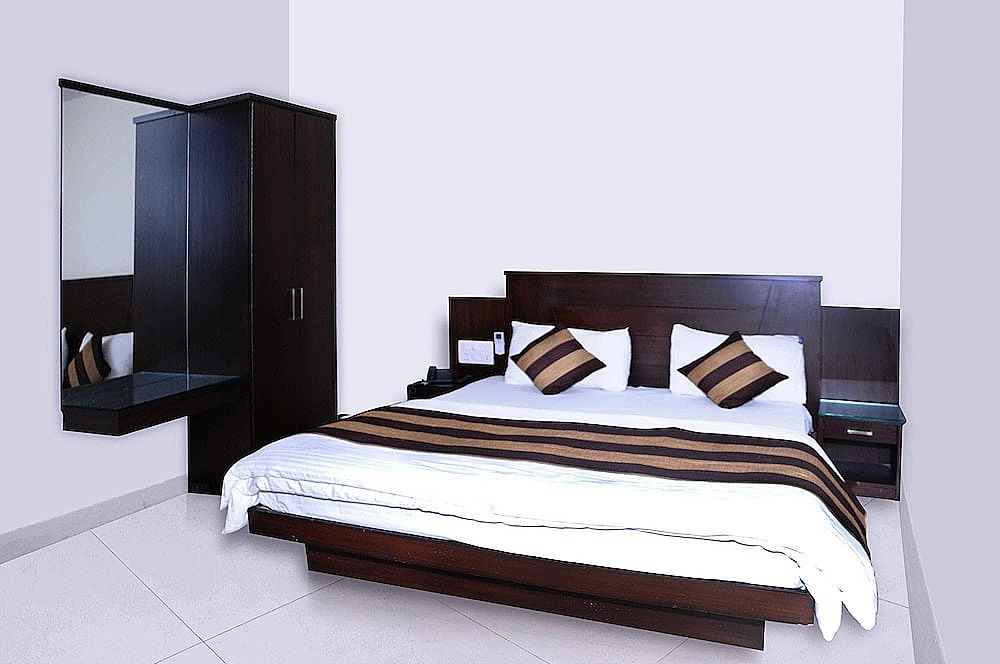 undefined Hotel USA Delhi 5