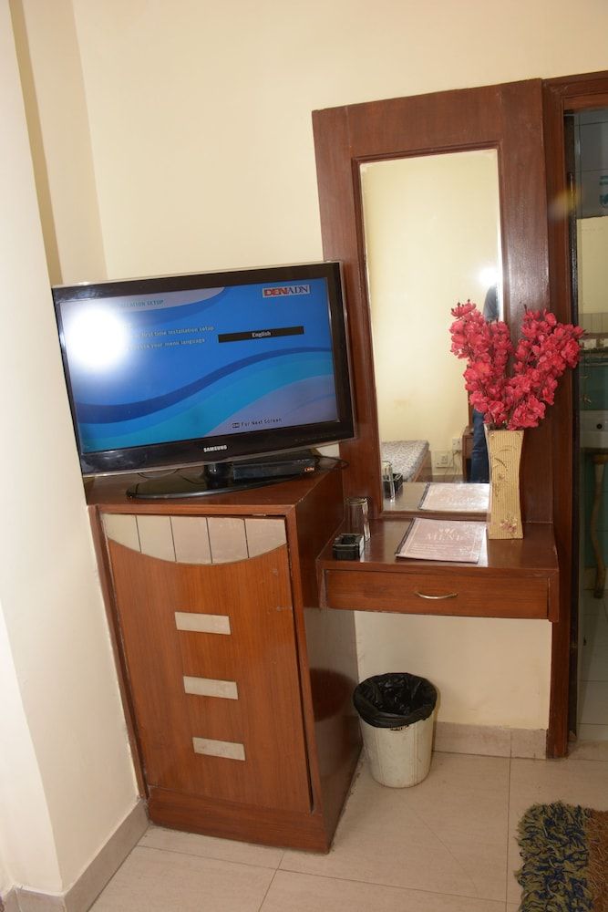 Sidhartha Tourist Lodge Deluxe Room 27