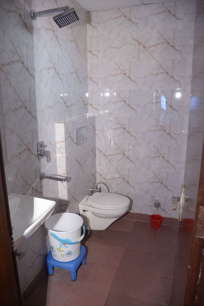Sidhartha Tourist Lodge Deluxe Room 23