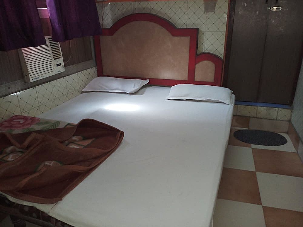 Shivam Palace DOUBLE NON A/C 3