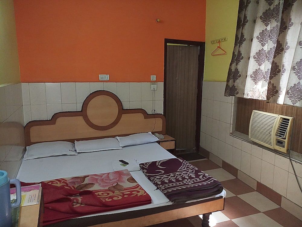 Shivam Palace DOUBLE NON A/C 5