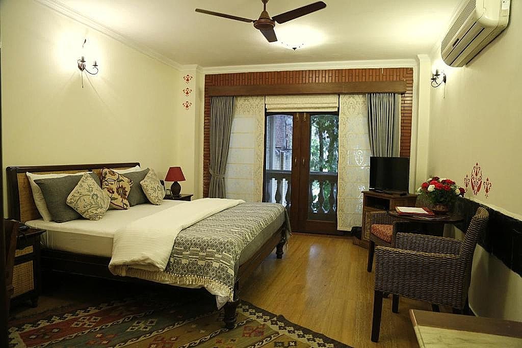 The Estate Villa Double Deluxe w/ King Bed 23