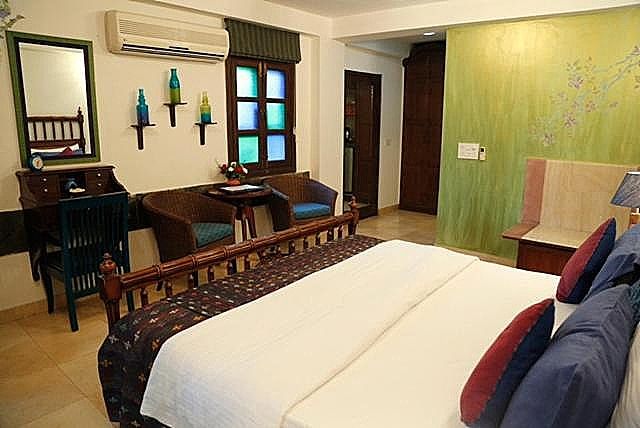 The Estate Villa Double Deluxe w/ King Bed 22