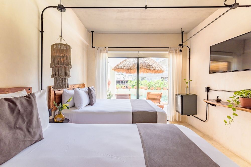 Superior Poolside Double Room