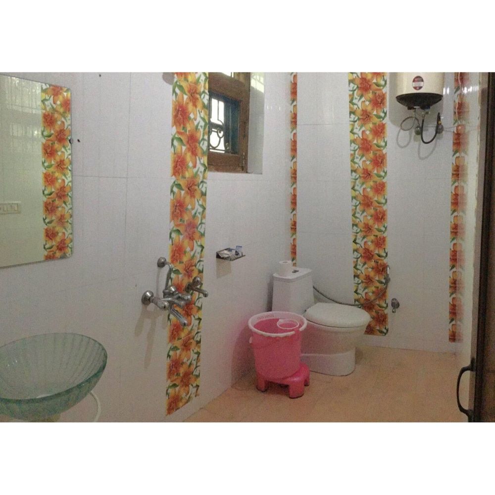 Aman Inn Superior Double Room, 1 King Bed 2