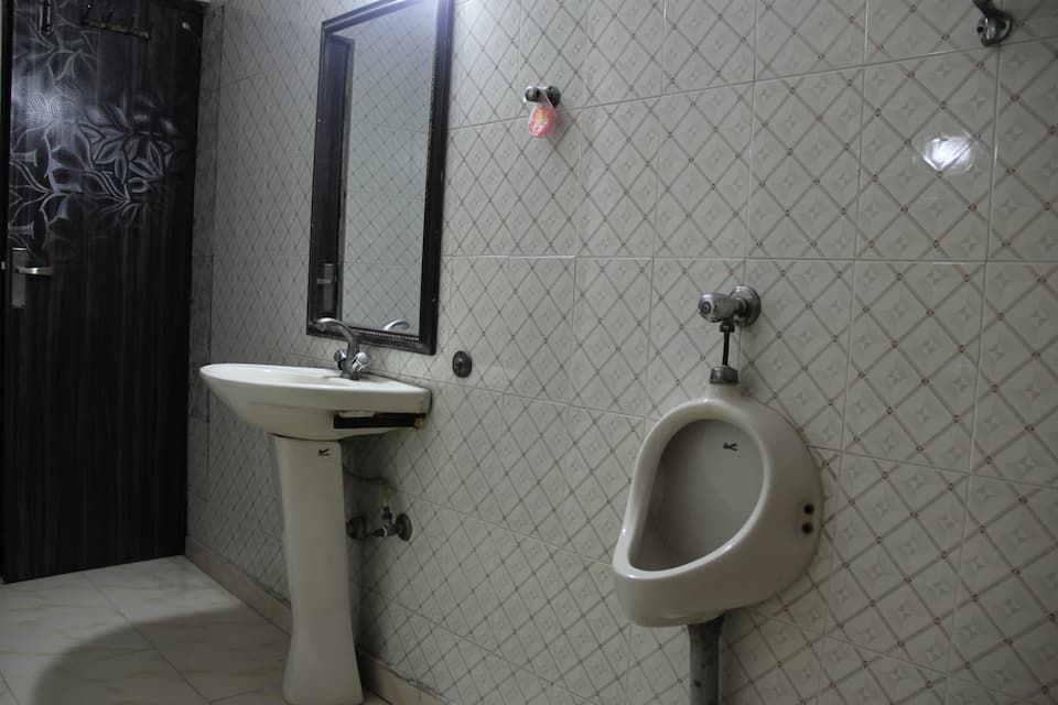 Side Image 1