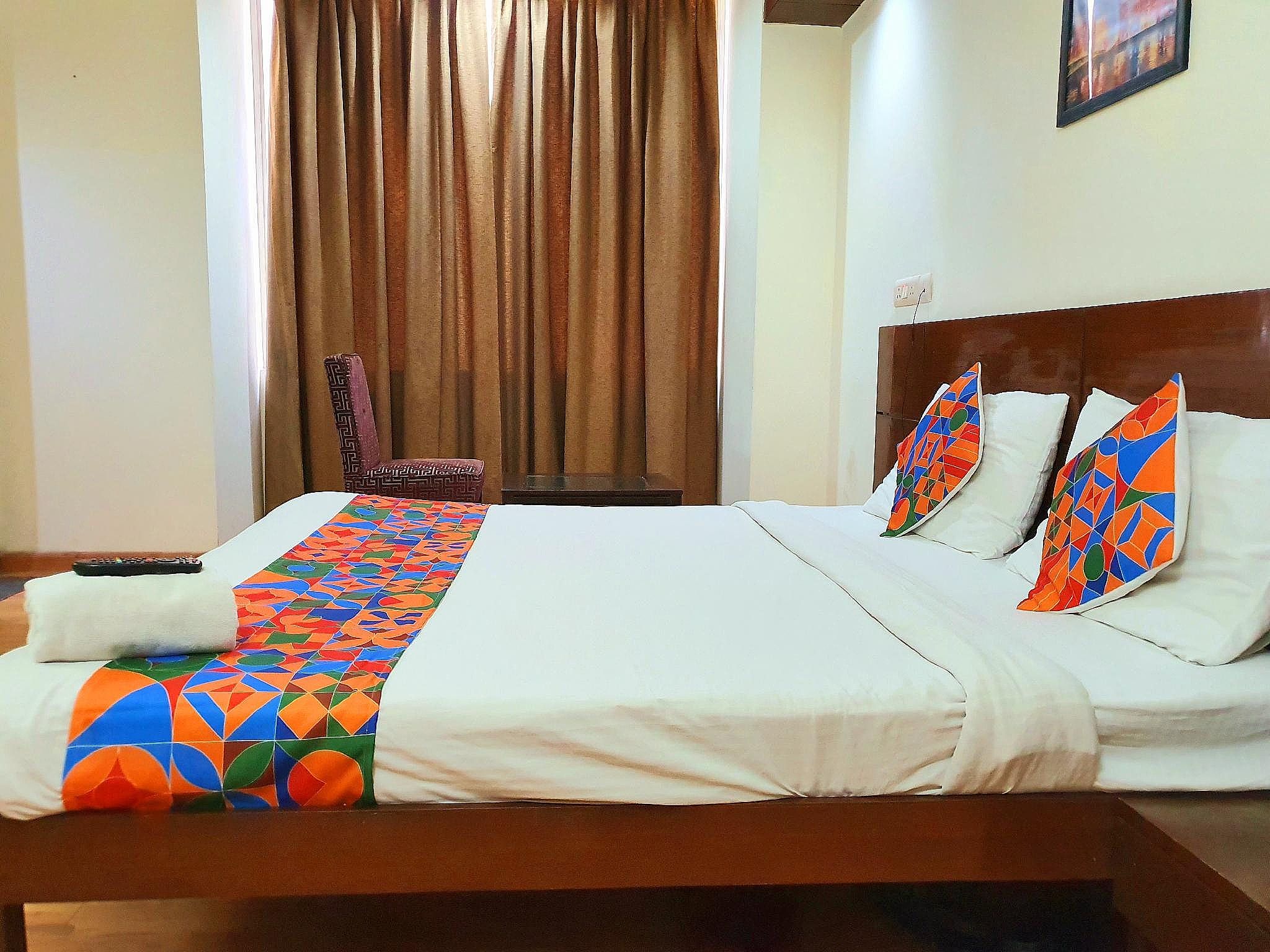 Merriment Alpha Executive Room 8