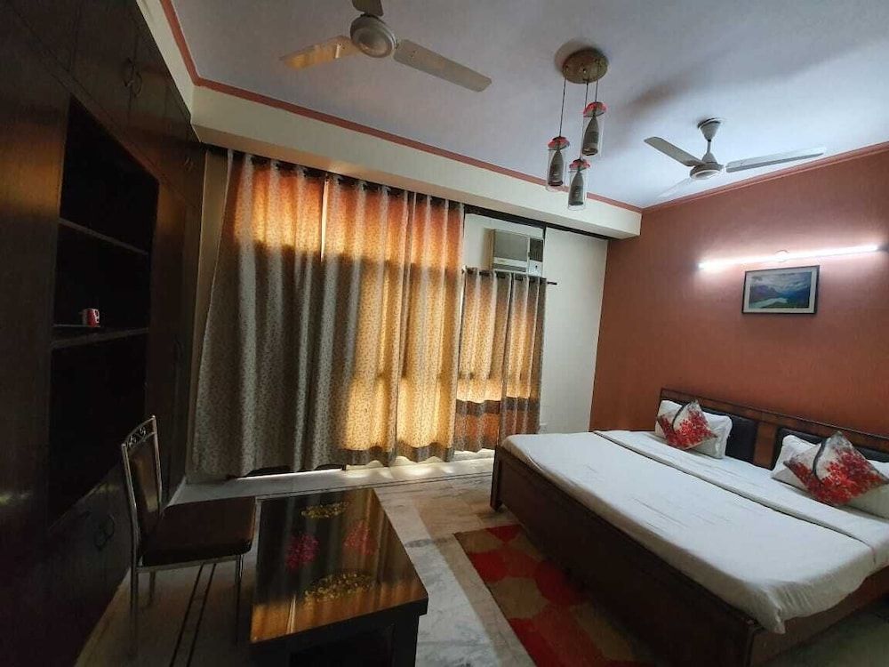 undefined Grand Divine 7