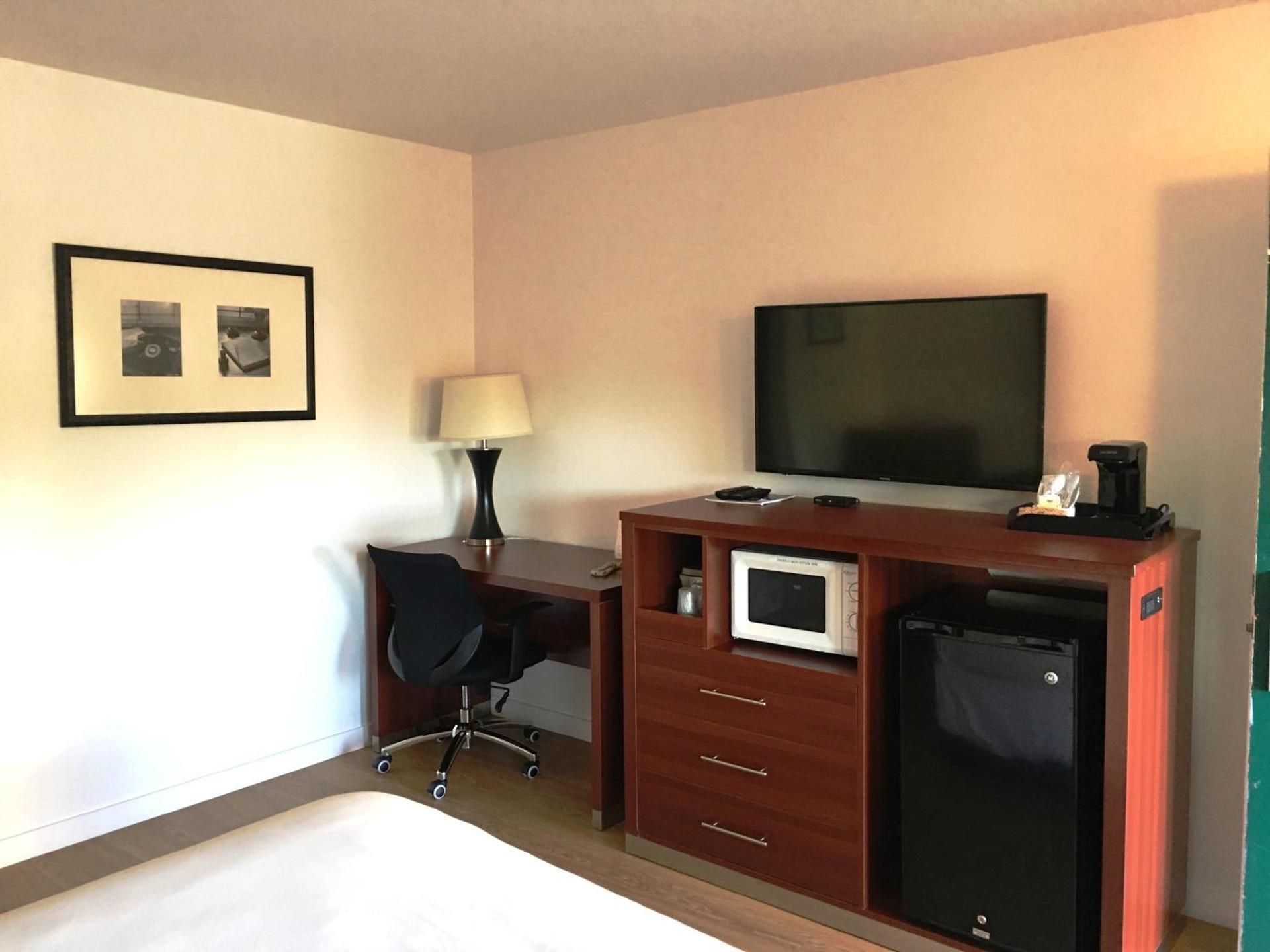 Queen Room - Disability Access