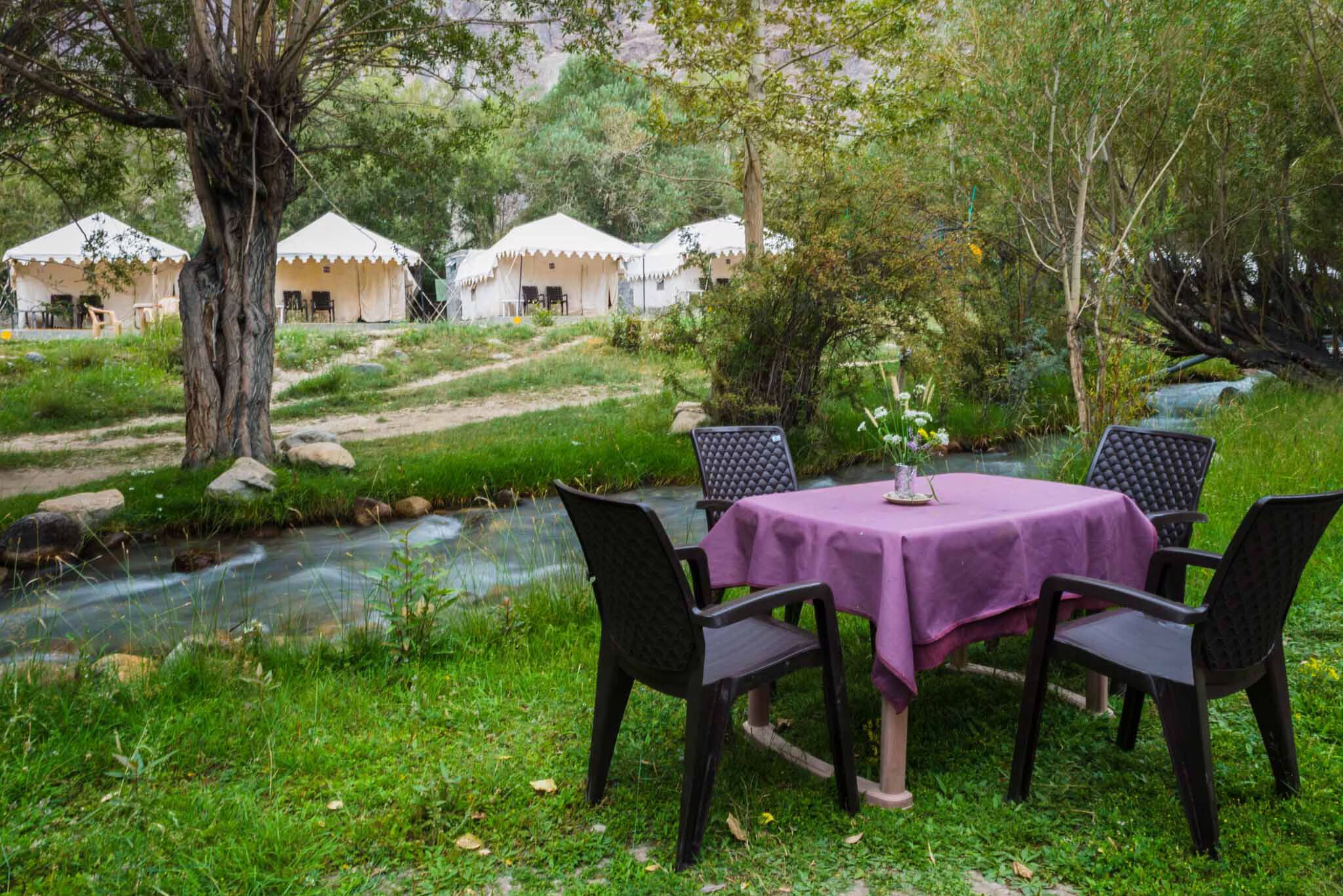 undefined Royal Deluxe Camp 3