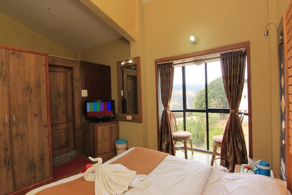 Mount View Executive Classic Non Valley Facing Non A/C Room 8