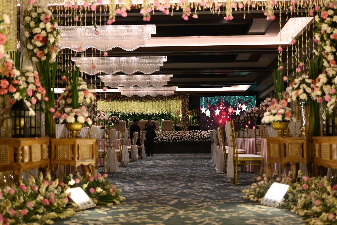Food & Dining