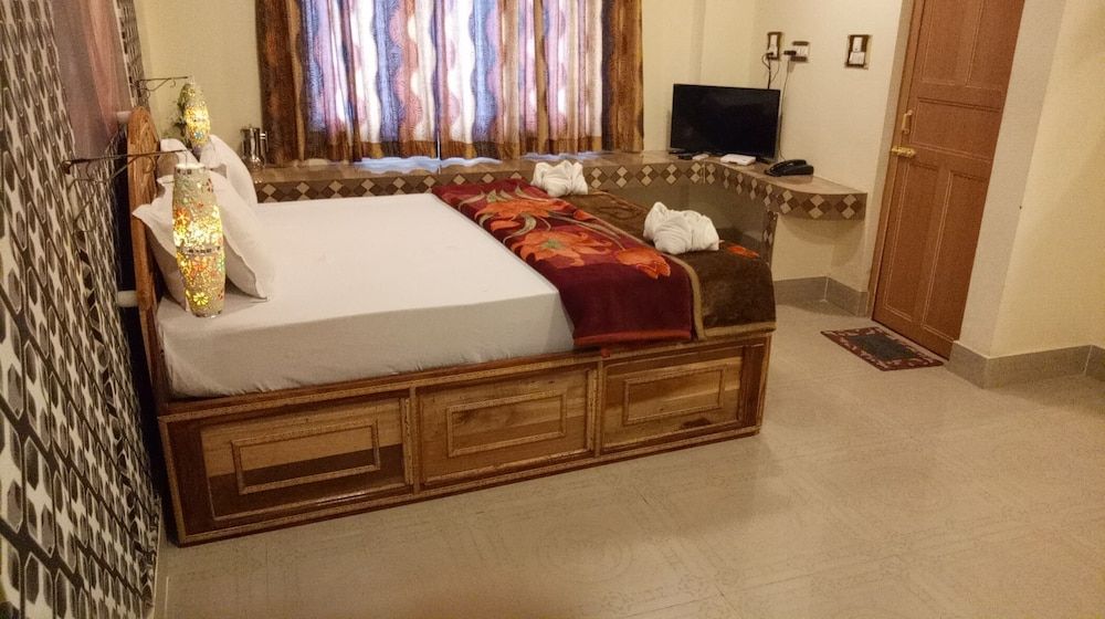 Hotel Dev Haweli Gold Room 3