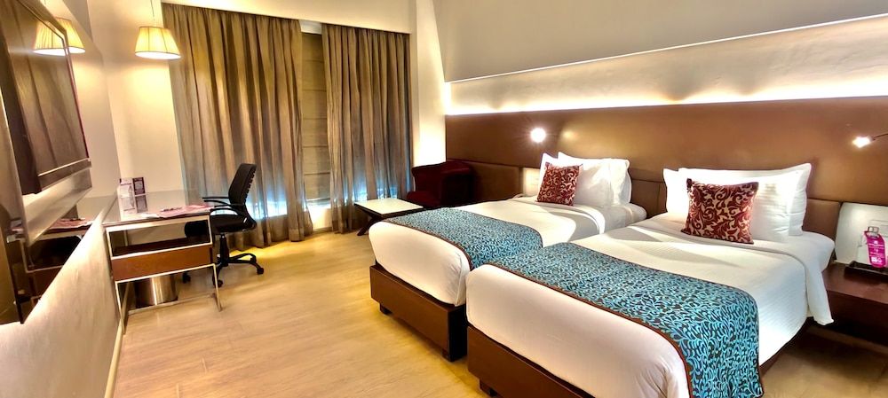 Regenta Central Grand Exotica Pune Deluxe Twin Room 2