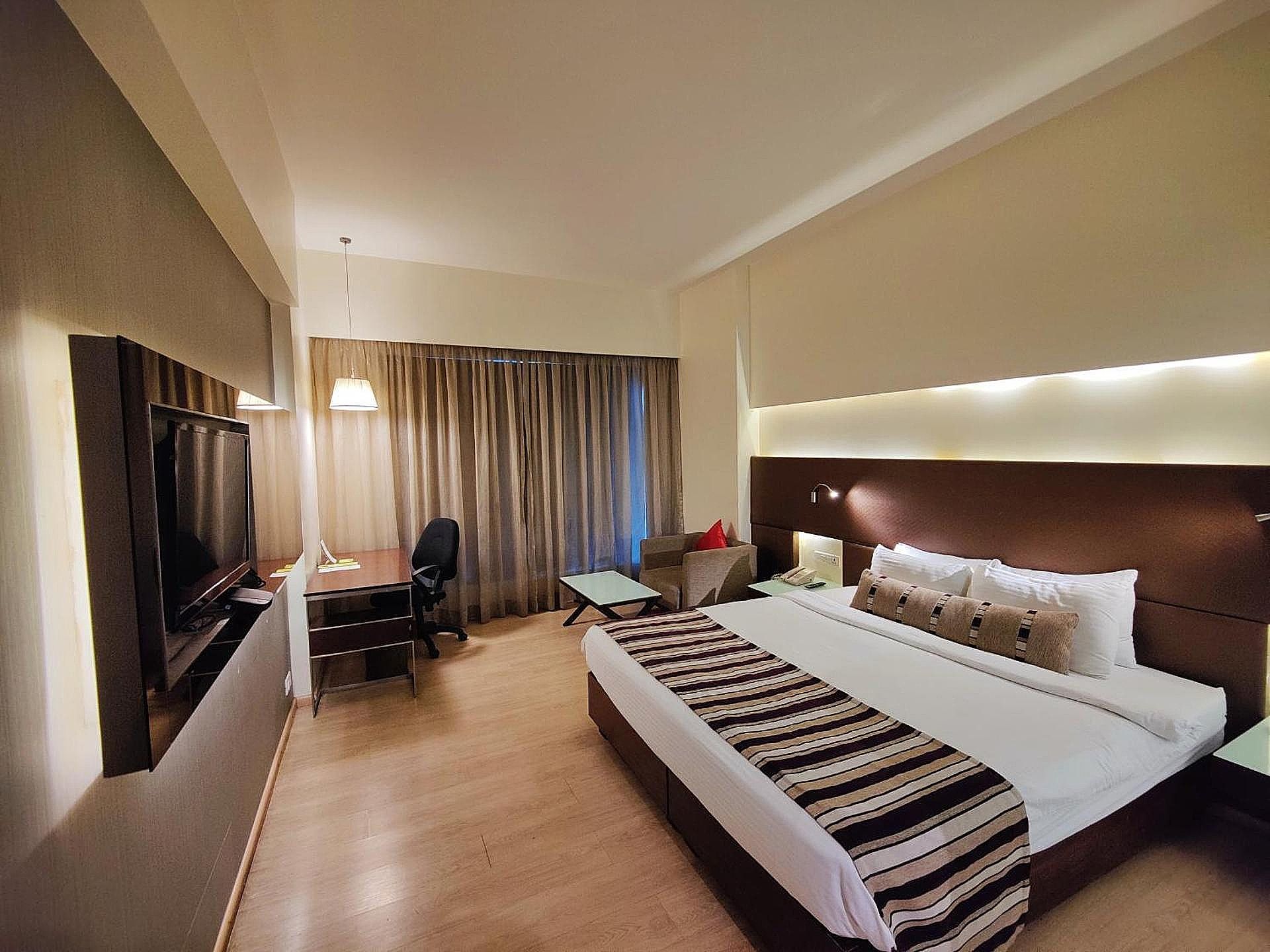 Regenta Central Grand Exotica Pune Deluxe Double Room