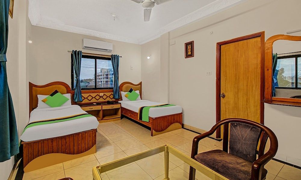Treebo Eagle Executive Standard Double Room 5