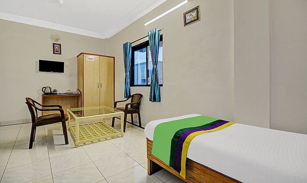 Treebo Eagle Executive Standard Double Room 9