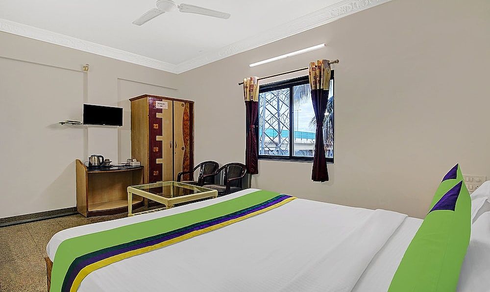 Treebo Eagle Executive Standard Double Room 12