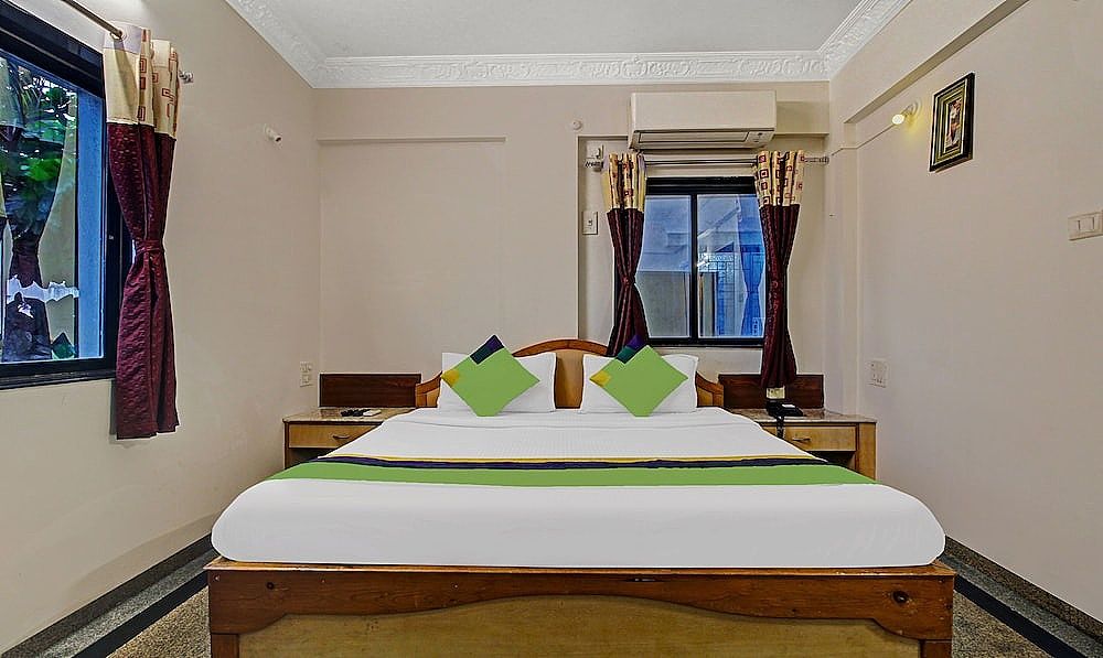 Treebo Eagle Executive Standard Double Room 13